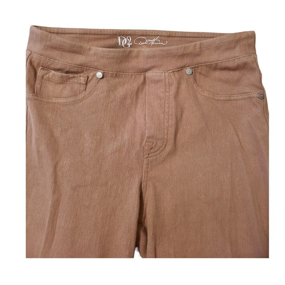 DG2 By Diane Gilman Mid Rise Pull On Bootcut Stretch Pink Jeans Size S Tall - Picture 4 of 5